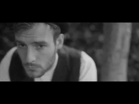 Youtube: Roo Panes - Tiger Striped Sky (Official Video)