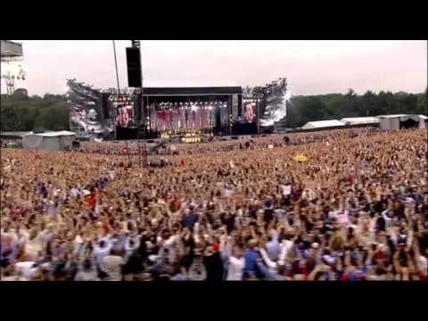 Youtube: Robbie Williams - Let me entertain you (Live at Knebworth)