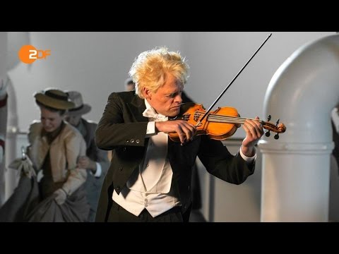 Youtube: Kinski spielt die erste Geige - Sketch History | ZDF