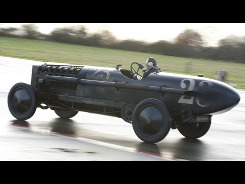Youtube: Jeremy Clarkson vs 'The Brutus' Bomber BMW (TOP GEAR)
