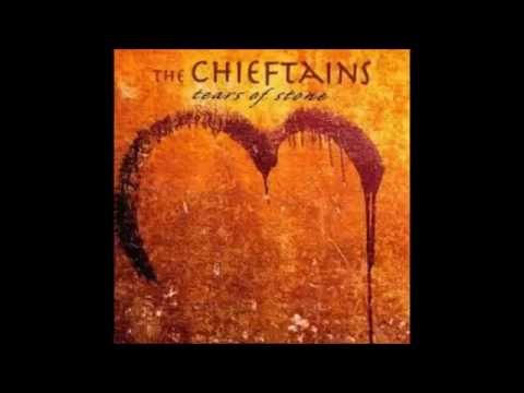 Youtube: The Chieftains with Joan Osborne - Raglan Road