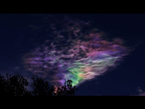 Youtube: Rainbow Wave Clouds / Iridescent Cirrus Forming in Timelapse V10877