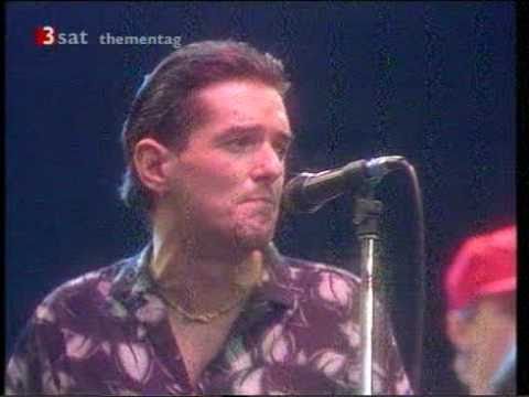 Youtube: Falco - Rock me Amadeus [Live] Rathausplatz Wien 1985 [HQ]