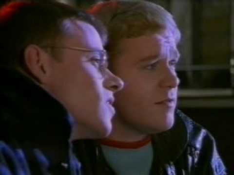 Youtube: Bronski Beat - Hit That Perfect Beat