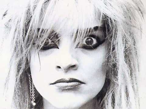 Youtube: Nina Hagen "Naturträne"