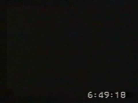 Youtube: Exclusive Gabba Bunker Live Cam 1993.mpg