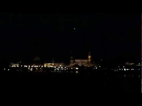 Youtube: Hubschrauberstart bei Nacht am Dresdner Elbufer