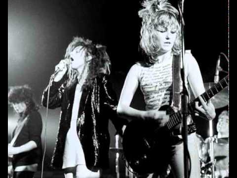 Youtube: The Slits - Vindictive (Peel Session 1977)