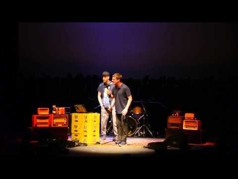 Youtube: Sleaford Mods - little ditty - live in Barcelona