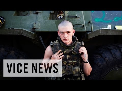 Youtube: Simon Ostrovsky Returns To Eastern Ukraine: Russian Roulette (Dispatch 40)