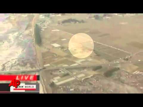 Youtube: UFO = GOKU sighting 1 above Japan tsunami earthquake 480p