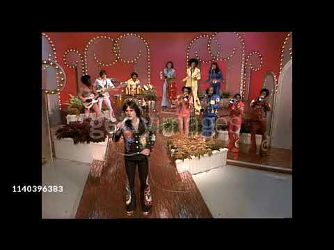 Youtube: KC and the Sunshine Band (Shake, Shake, Shake) Shake Your Booty DOLLY PARTON 1976 HQ