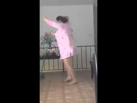 Youtube: Frau tanzt beim putzen