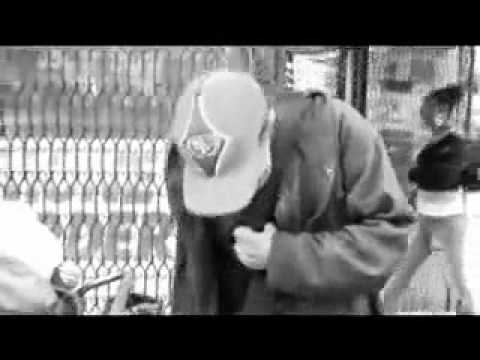 Youtube: Jamie Woon  -  Wayfaring Stranger (Burial Mix)