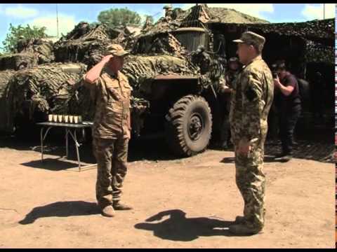 Youtube: Міністр оборони України генерал-полковник Валерій Гелетей в зоні АТО (05.07.14)