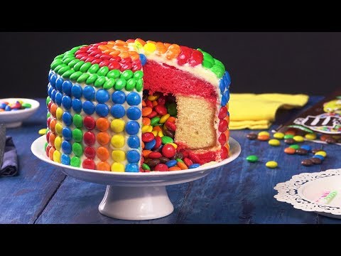 Youtube: Überraschungskuchen mit Füllung ist ein Kuchen Rezept, dass jede Geburtstagsparty zum Kochen bringt!