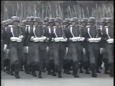 Youtube: Landgraf Marsch - Militar Parade 2009 Chile (16)