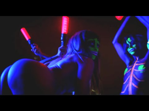 Youtube: TRAP MERCY 8: HOT 2015 ft. Fetty Wap, Rae, Rl Grime, Rihanna, Major Lazer, Baauer, Snake, Diplo, UZ