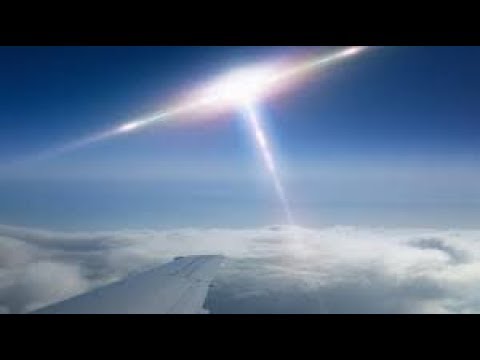 Youtube: Airline Pilots report close encounter with UFOs off Irish Coast