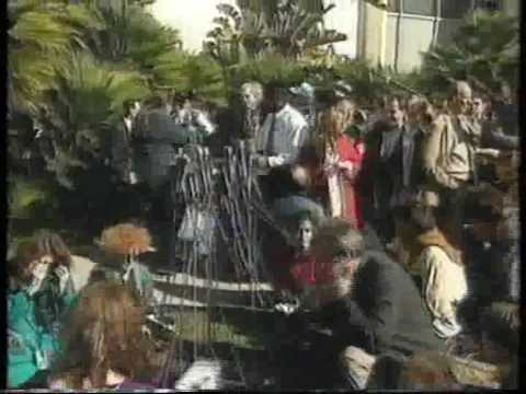 Youtube: Michael Jackson & Tabloids Documentary 1994 (german) part 7/7