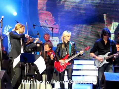 Youtube: David Garrett & Orianthi - Michael Jackson Medley - Berlin 07.06.2010