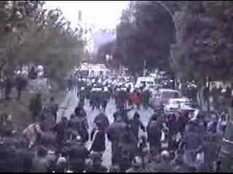 Youtube: Atari Teenage Riot 1.Mai Demo 1999 In Berlin