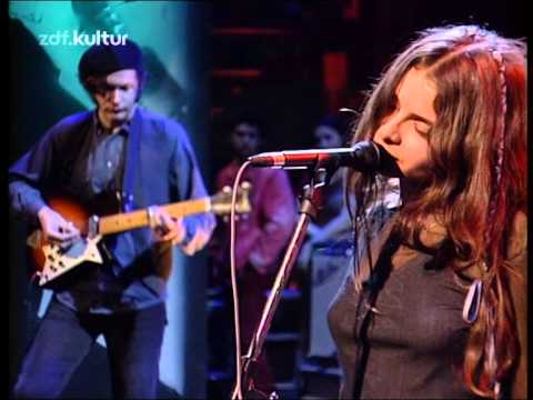 Youtube: Mazzy Star - Fade Into You (LIVE)