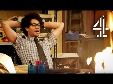 Youtube: Fire! Fire! | The IT Crowd