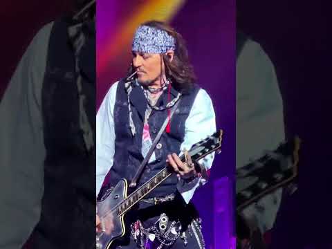 Youtube: Johnny Depp Break On Through @HollywoodVampires