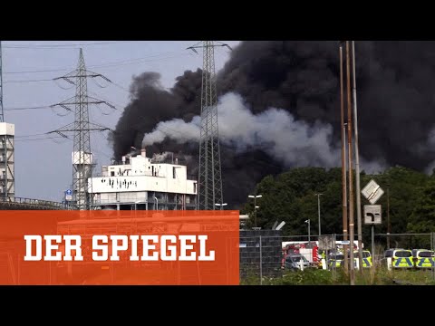 Youtube: Schwere Explosion im Chempark Leverkusen | DER SPIEGEL