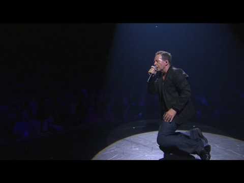 Youtube: Simple Minds & Sinéad O'Connor - Belfast Child (live)