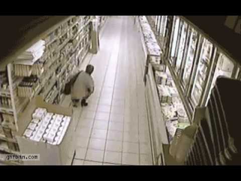 Youtube: Die kacken der Frau