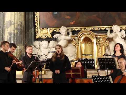 Youtube: LVHF 2017: G. F. Händel - Lascia Ch’io Pianga / Patricia Janečková - soprán