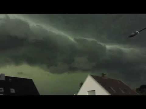 Youtube: 09.06.2014 Unwetter NRW (Kreis Düren) - Böenfront über Kreuzau (2)