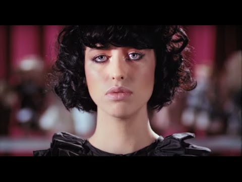 Youtube: Kimbra - "Settle Down"