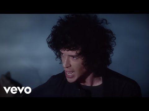 Youtube: Julian Perretta - Miracle (Official Video)