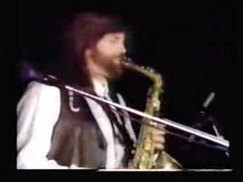 Youtube: Kenny Loggins Celebrate Me Home Live 1991