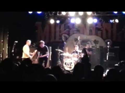 Youtube: Mr. Clean - Millencolin - C Club, Berlin 05-05-2015