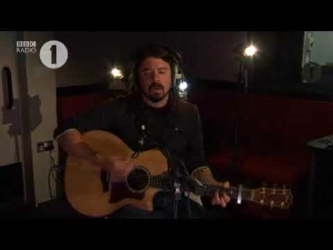 Youtube: Dave Grohl (Foo Fighters) - Wheels (acoustic)
