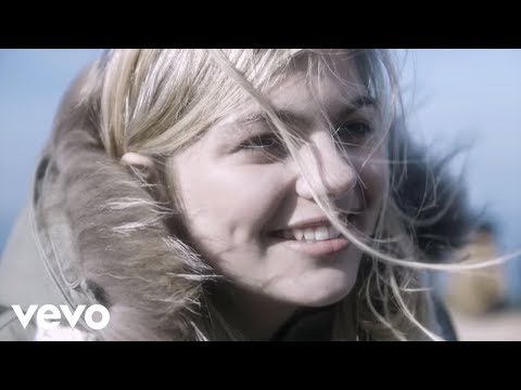 Youtube: Louane - JOUR 1 (vidéo officielle)