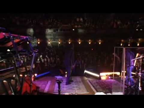 Youtube: HIM - Right Here In My Arms (Live At The Orpheum Theatre)