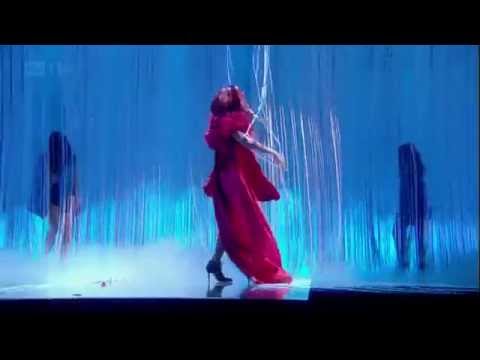 Youtube: Rihanna - Only Girl, S&M y What`s My Name Brit Awards