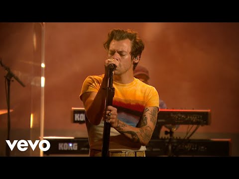 Youtube: Harry Styles - Late Night Talking in the Live Lounge
