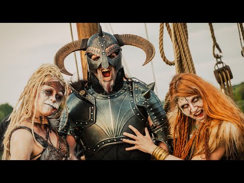 Youtube: FEUERSCHWANZ - Untot Im Drachenboot (Official Video) | Napalm Records