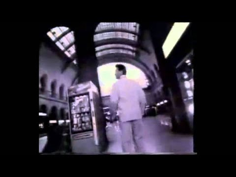 Youtube: FR David - Don't Go - ClubMusic80s - clip officiel