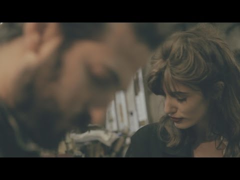 Youtube: Lola Marsh - You're Mine