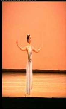 Youtube: "Explosive" Natalia Osipova - Le Corsaire variation and coda