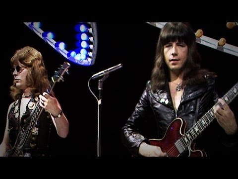 Youtube: Sweet - Action - Top Of The Pops 24.07.1975 (OFFICIAL)