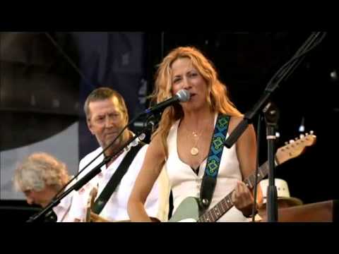 Youtube: Crossroads Guitar festival  2007   Sheryl Crow  & E  Claptom    Tulsa Time