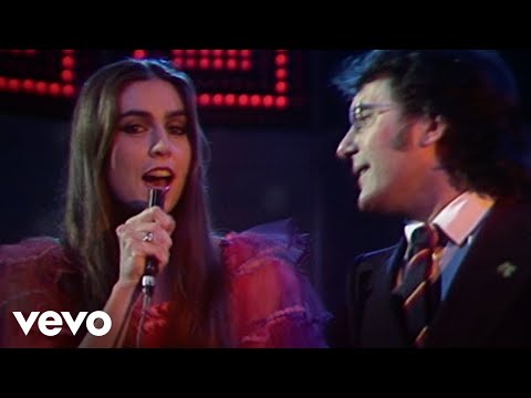 Youtube: Al Bano & Romina Power - Sharazan (ZDF Disco 04.01.1982)